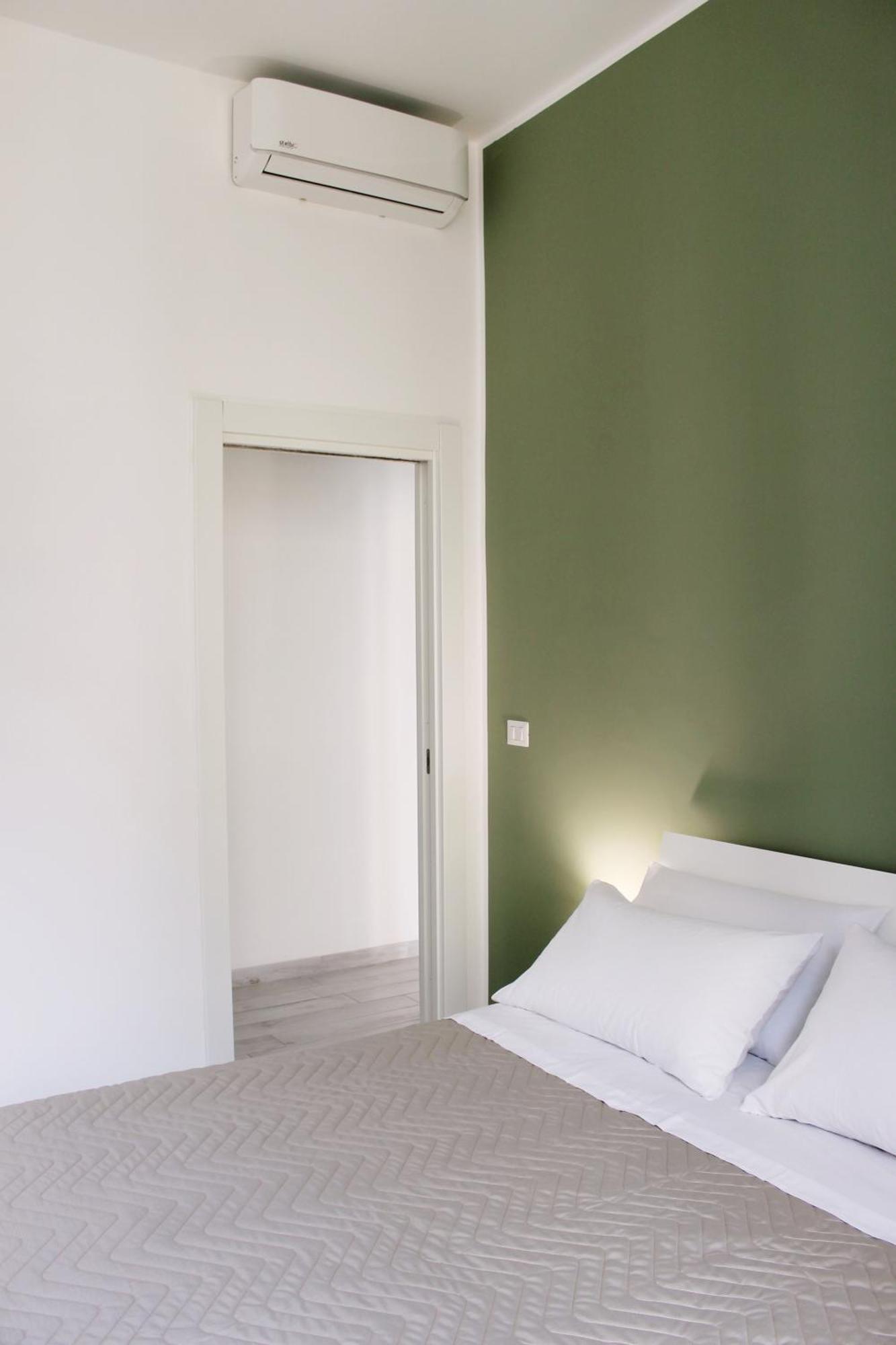 Alivi Indipendent Apartment Бриндизи Экстерьер фото
