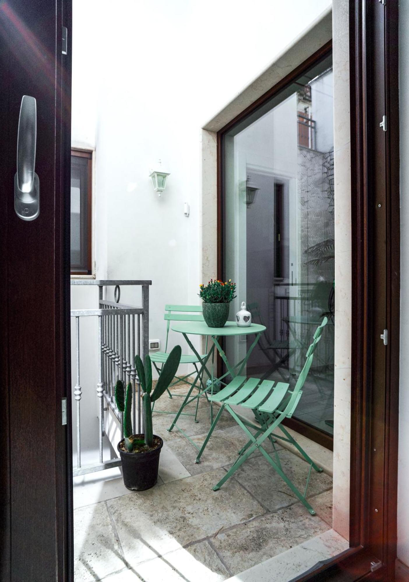 Alivi Indipendent Apartment Бриндизи Экстерьер фото